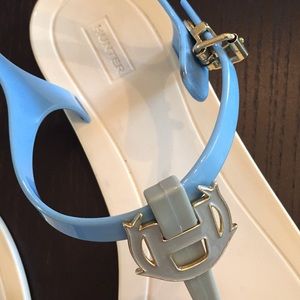 Hunter thong sandals size 11 light blue gray